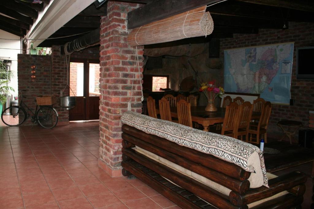 Columbus Guest House Mbombela Екстер'єр фото