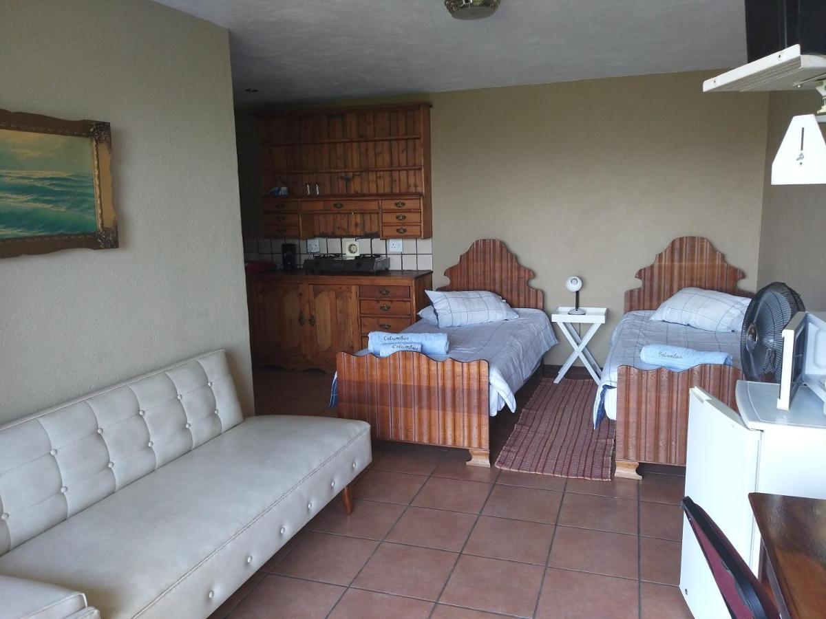 Columbus Guest House Mbombela Екстер'єр фото